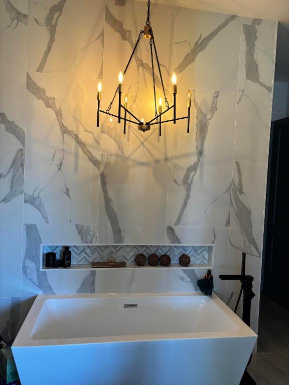 MELLEN GROVES - Residential