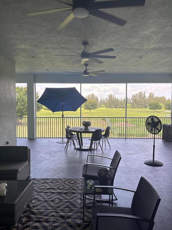 MELLEN GROVES - Residential