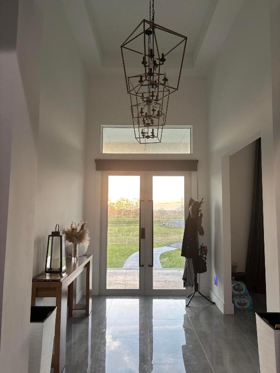 MELLEN GROVES - Residential