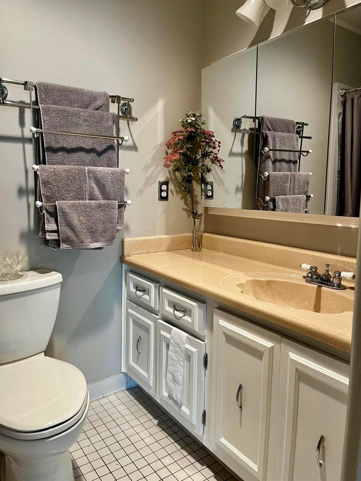 Fort Pierce, Florida 34982, United States, 2 Bedrooms Bedrooms, ,2 BathroomsBathrooms,Residential,Active,209479