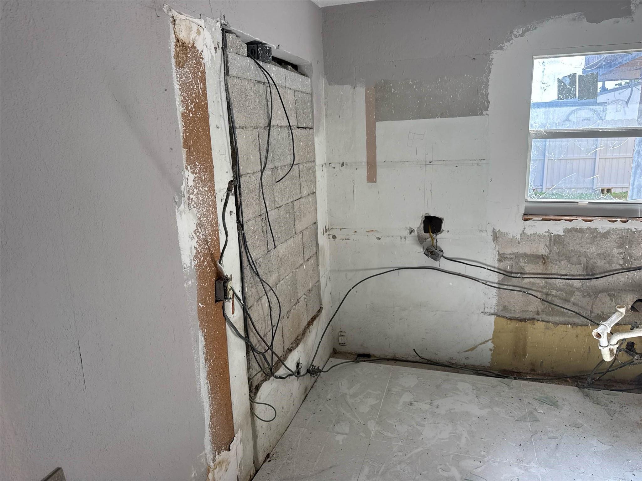 Broadview Park 36-33 B - Residential