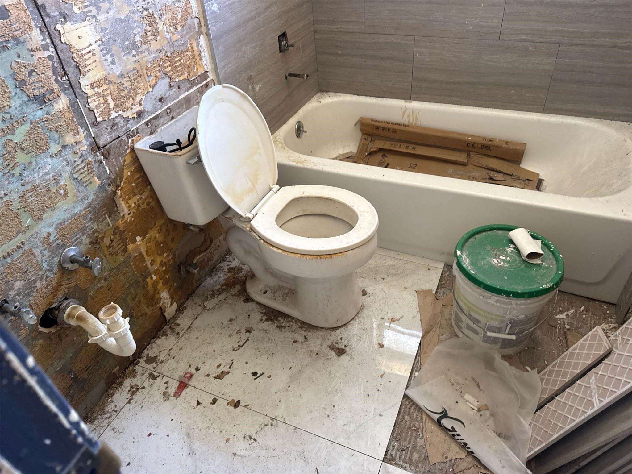 Broadview Park 36-33 B - Residential