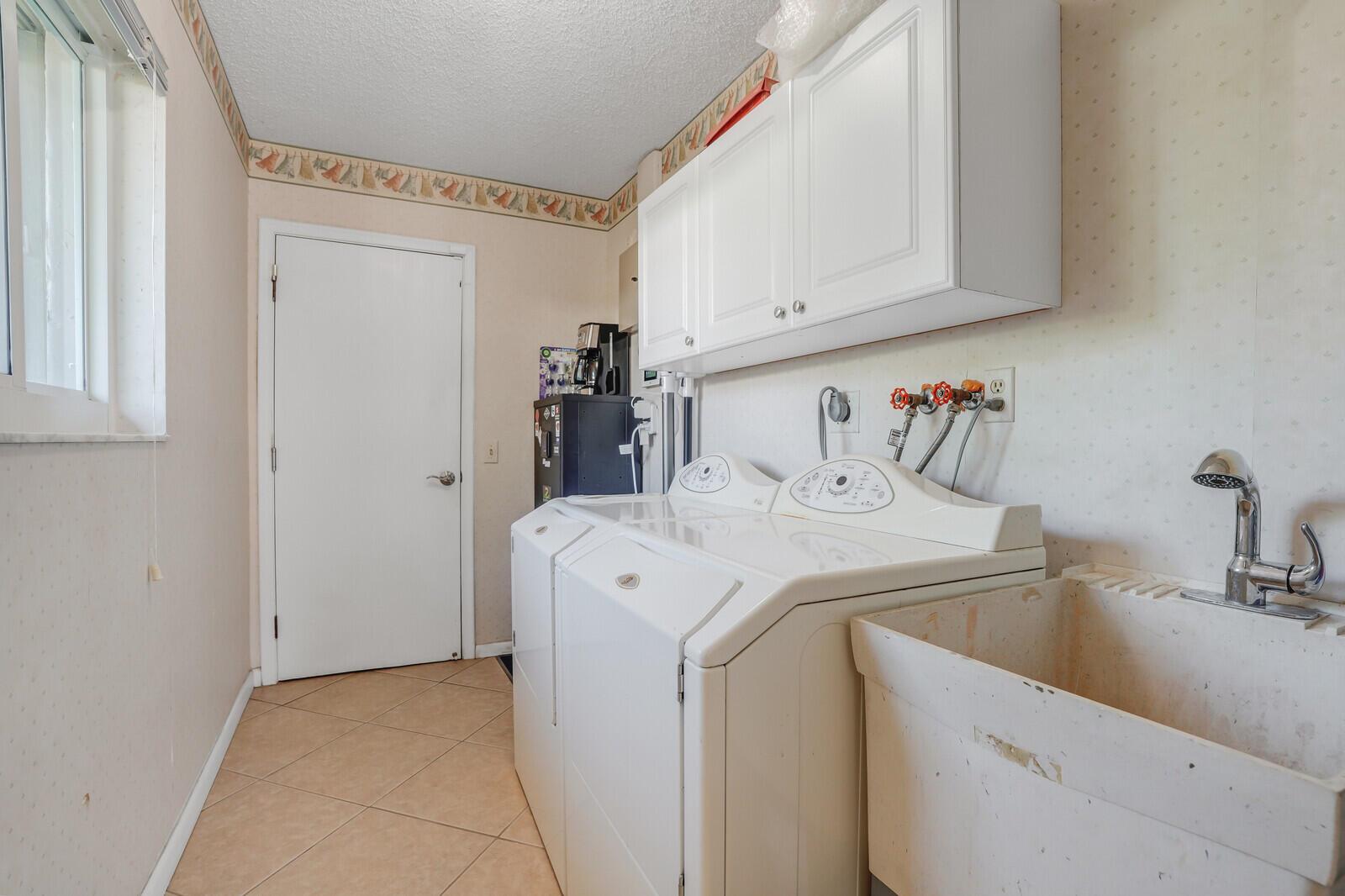 MAPLEWOOD - Residential