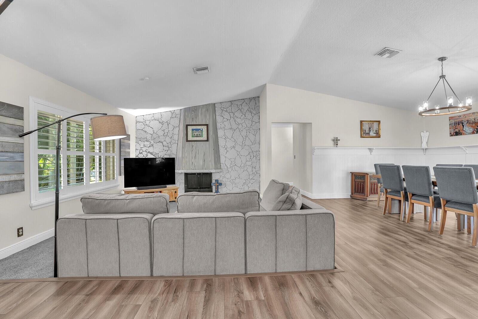 MAPLEWOOD - Residential