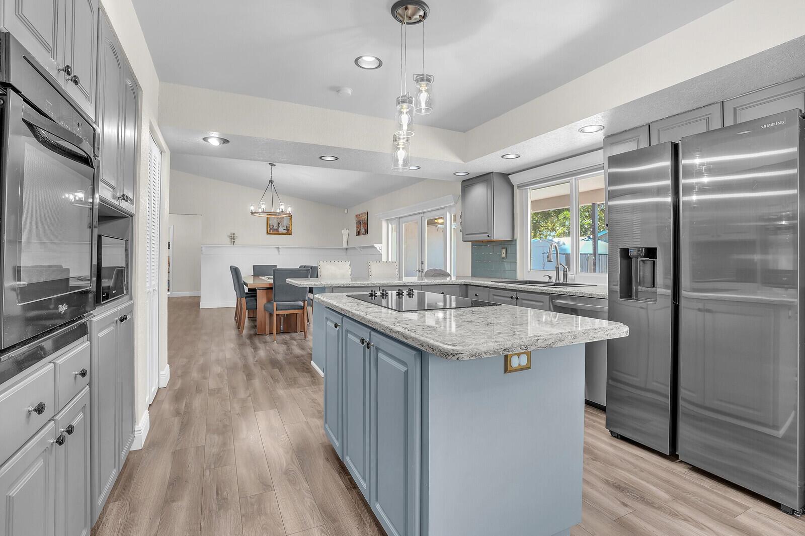 MAPLEWOOD - Residential