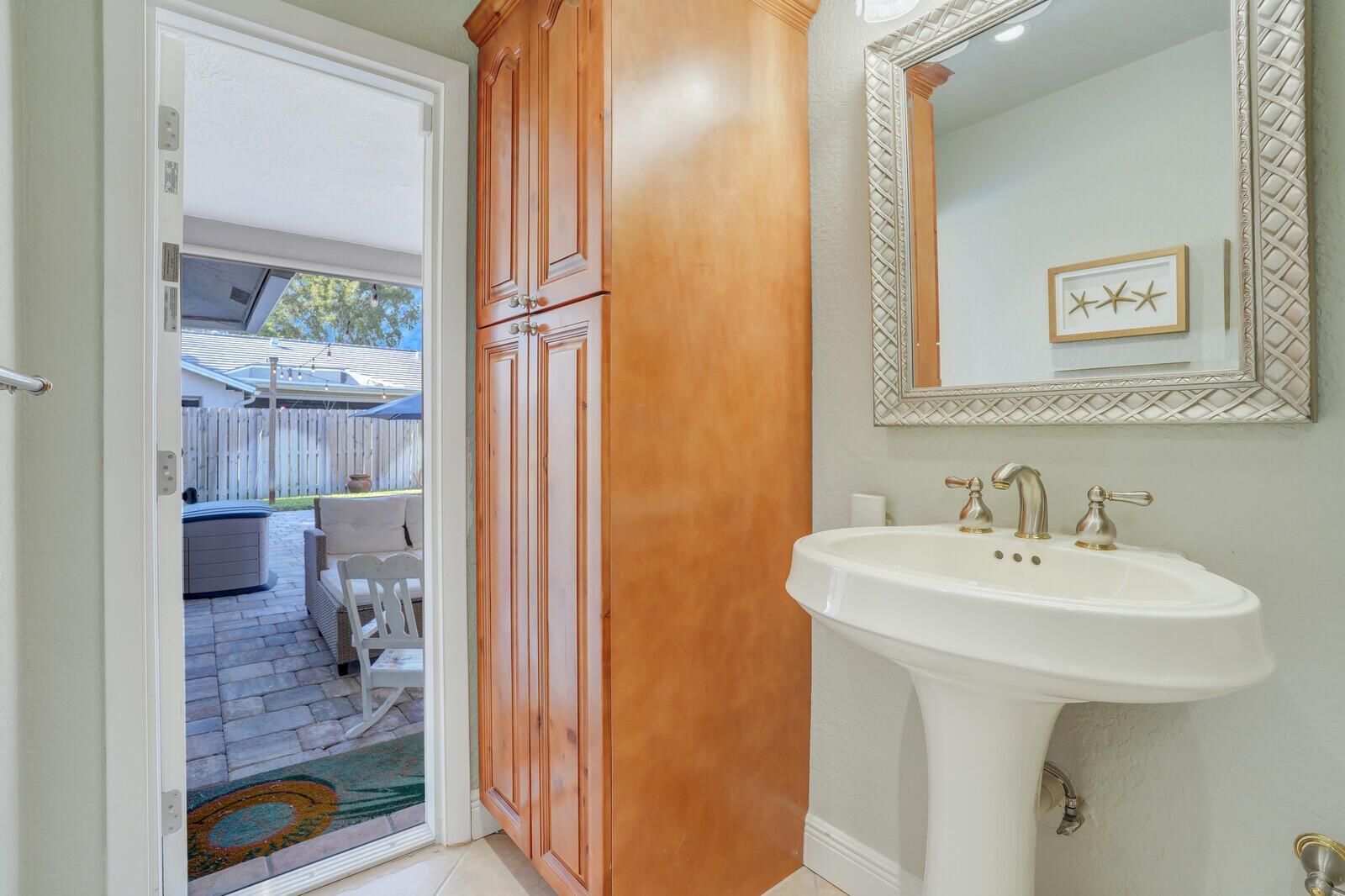 MAPLEWOOD - Residential