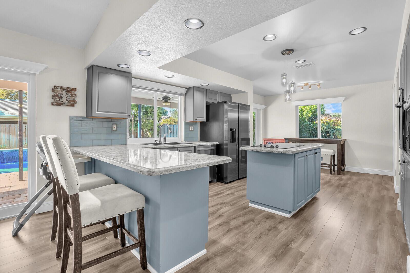 MAPLEWOOD - Residential
