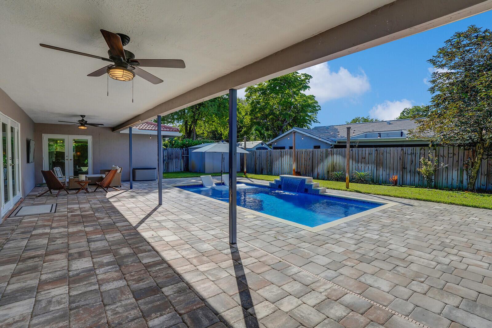 MAPLEWOOD - Residential