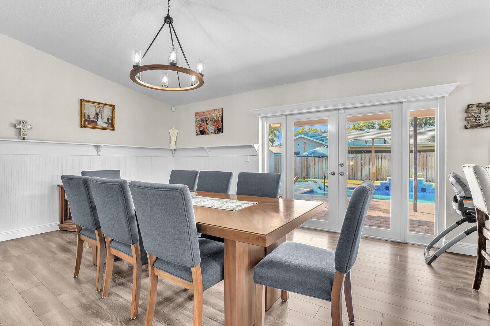 MAPLEWOOD - Residential