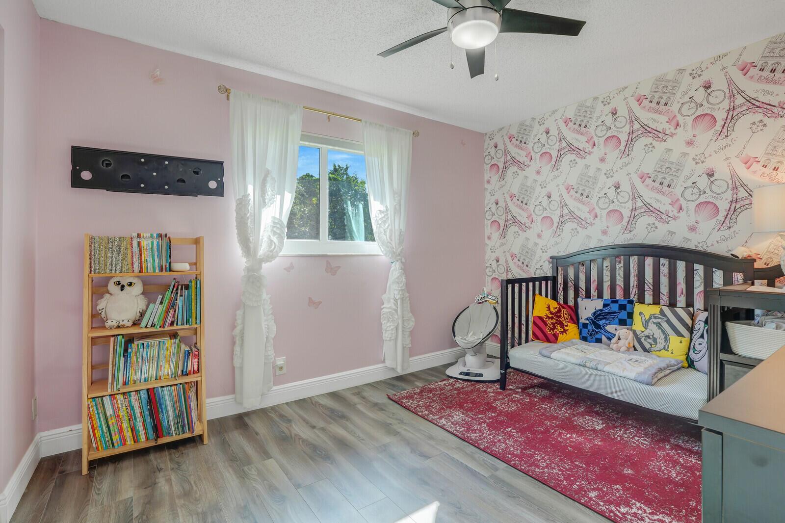 MAPLEWOOD - Residential