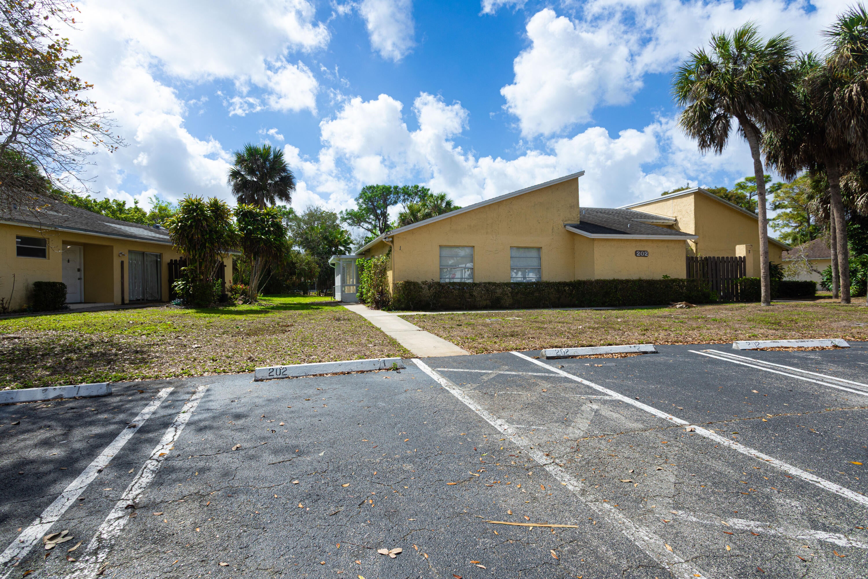 202 Sparrow Drive 1