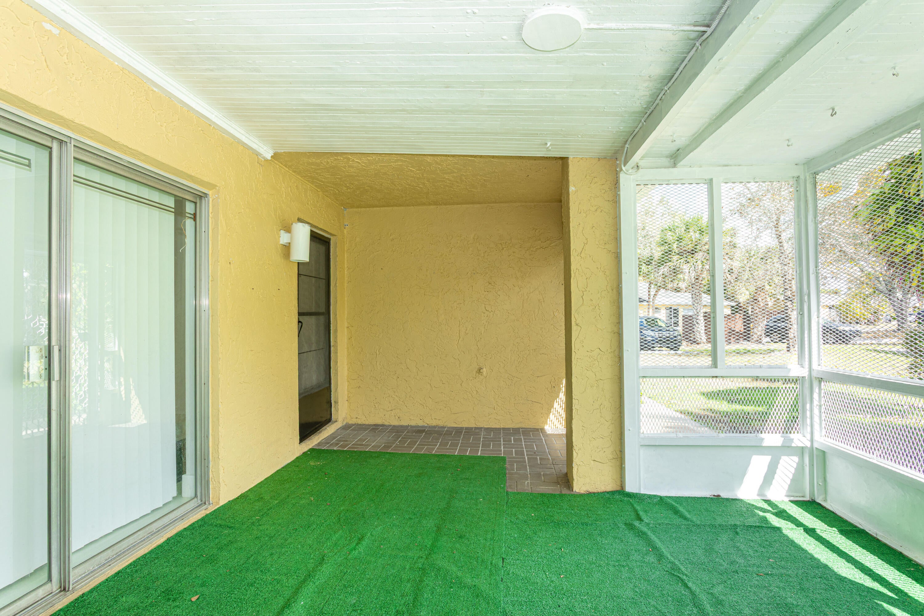 202 Sparrow Drive 1