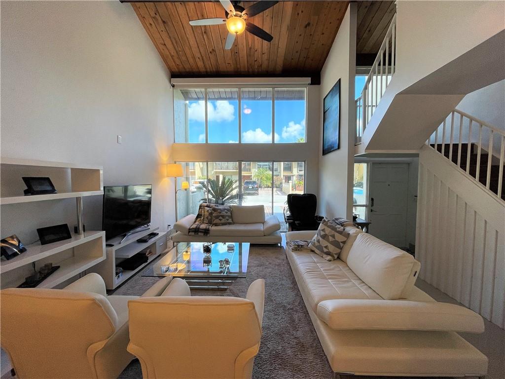 MAJESTIC VIEW - Residential