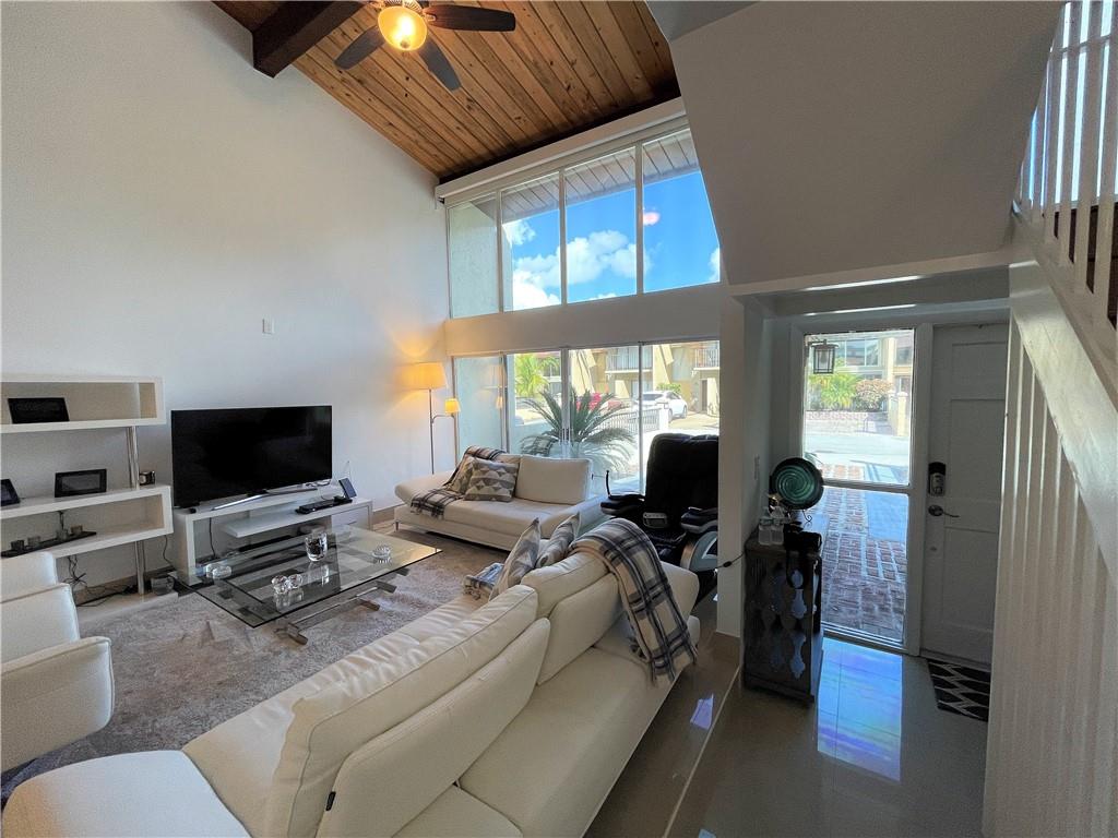 MAJESTIC VIEW - Residential