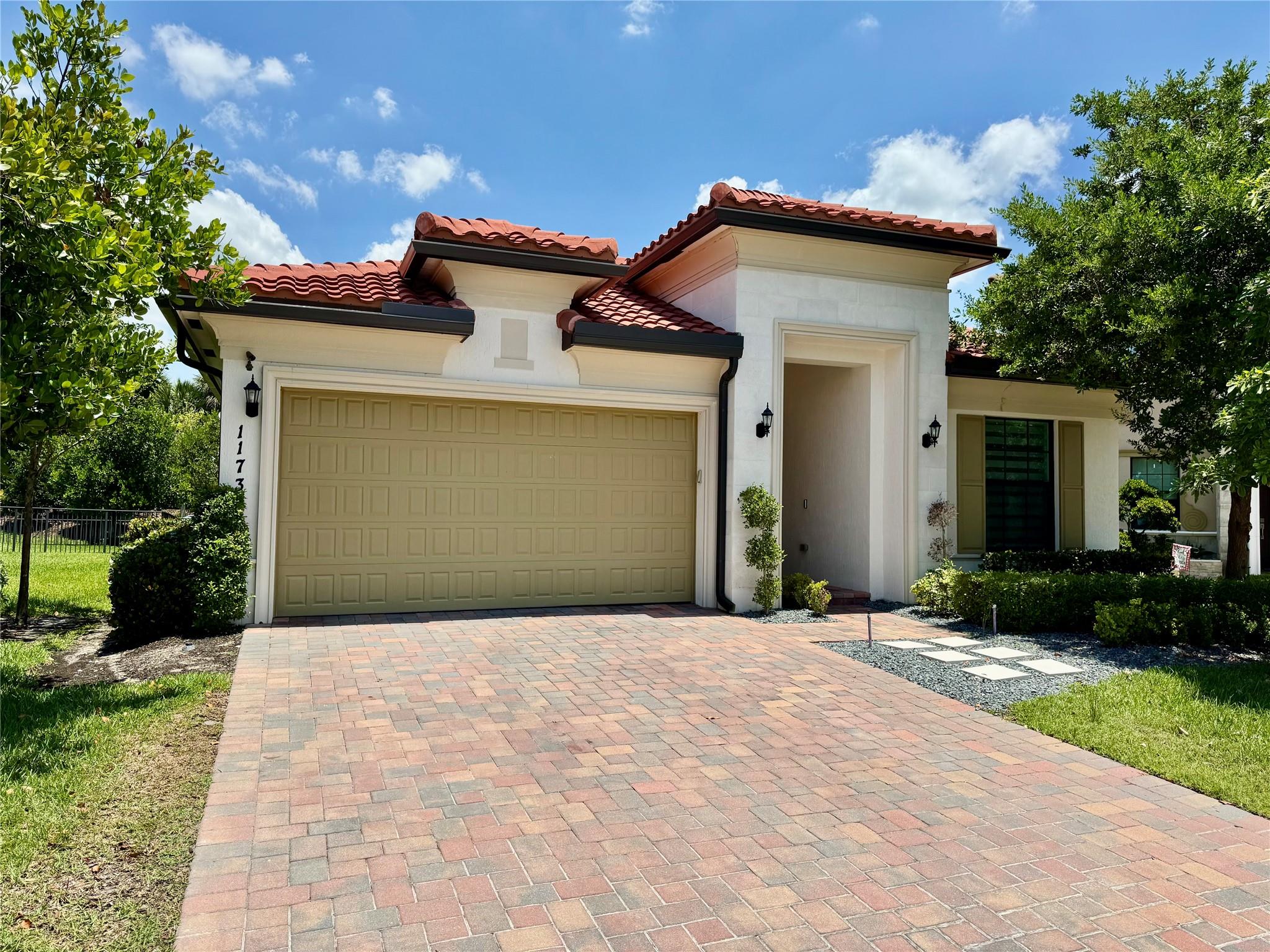 11730 Waters Edge Ct