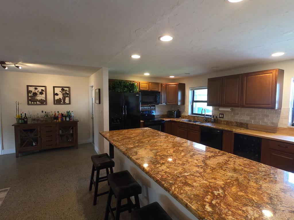 Lawn Lake - Residential