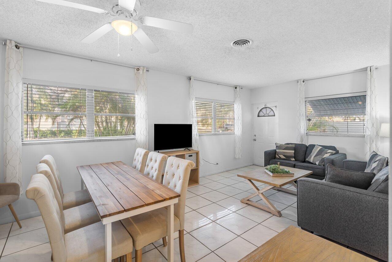 TOWN ACRES - Residential Income