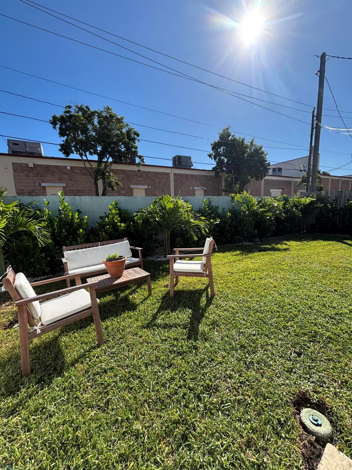 TOWN ACRES - Residential Income