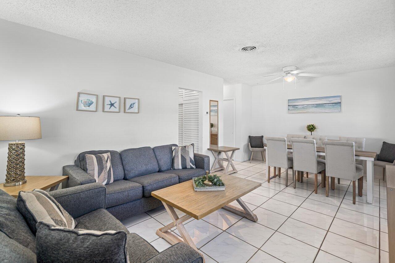 TOWN ACRES - Residential Income