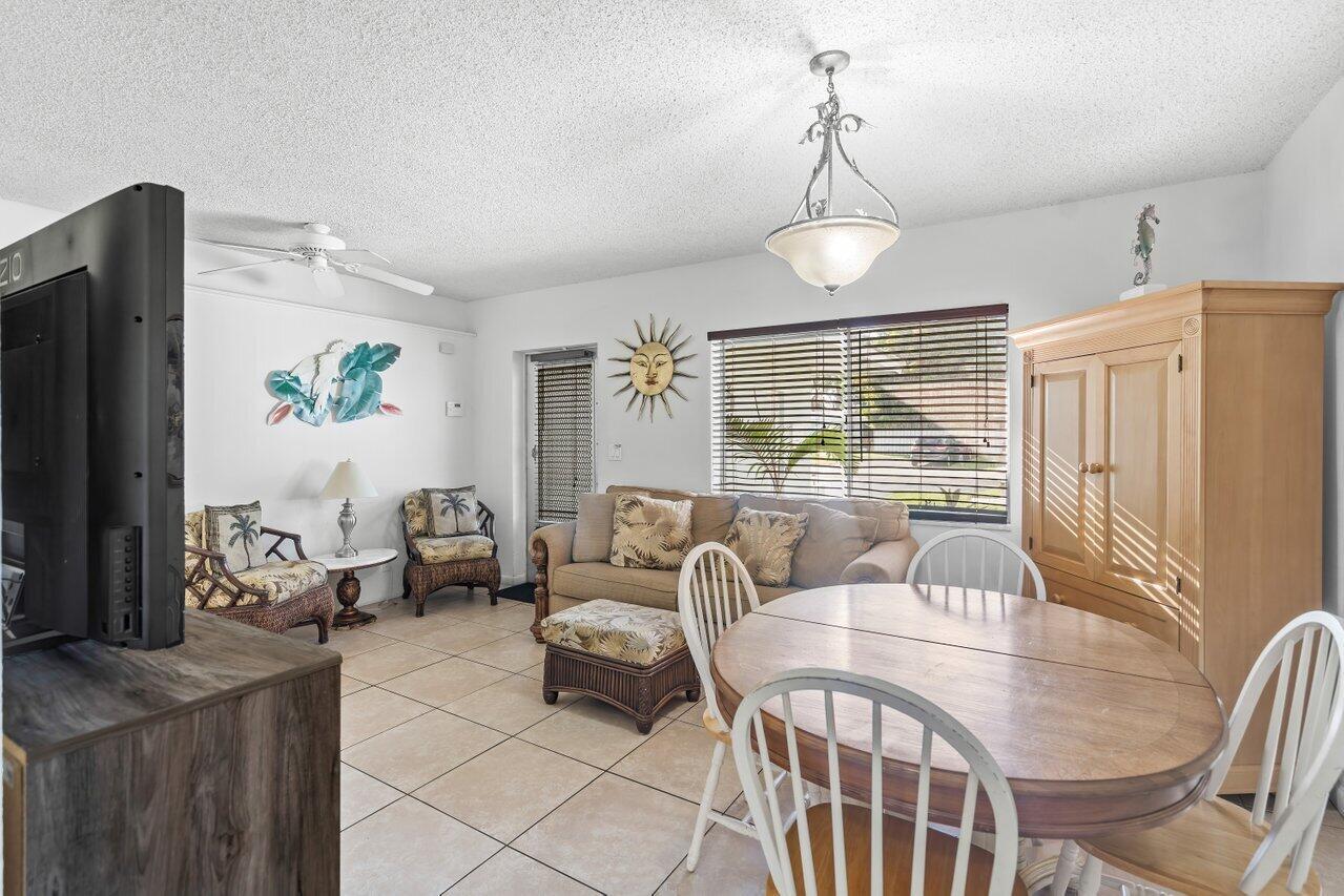 TOWN ACRES - Residential Income