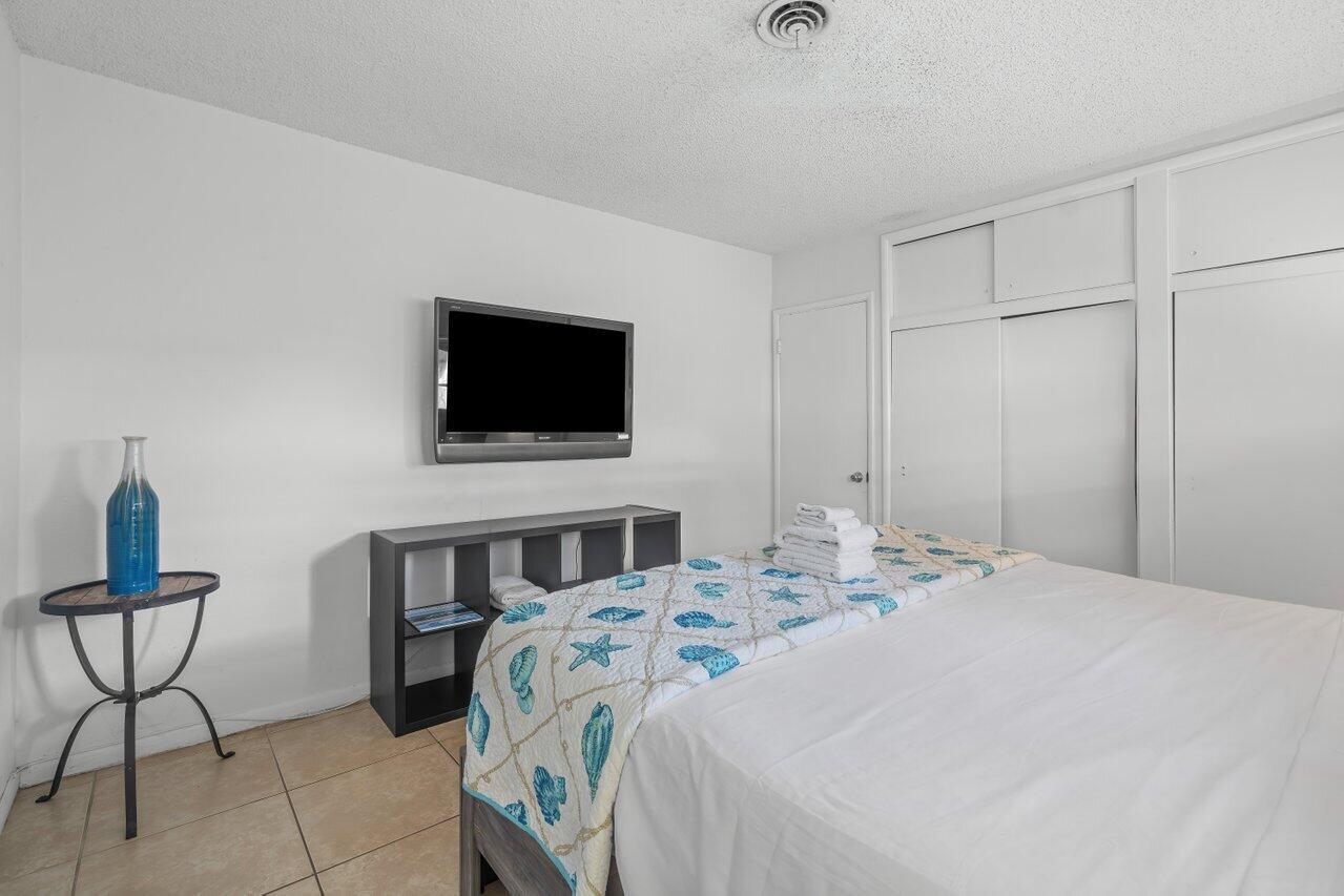 TOWN ACRES - Residential Income