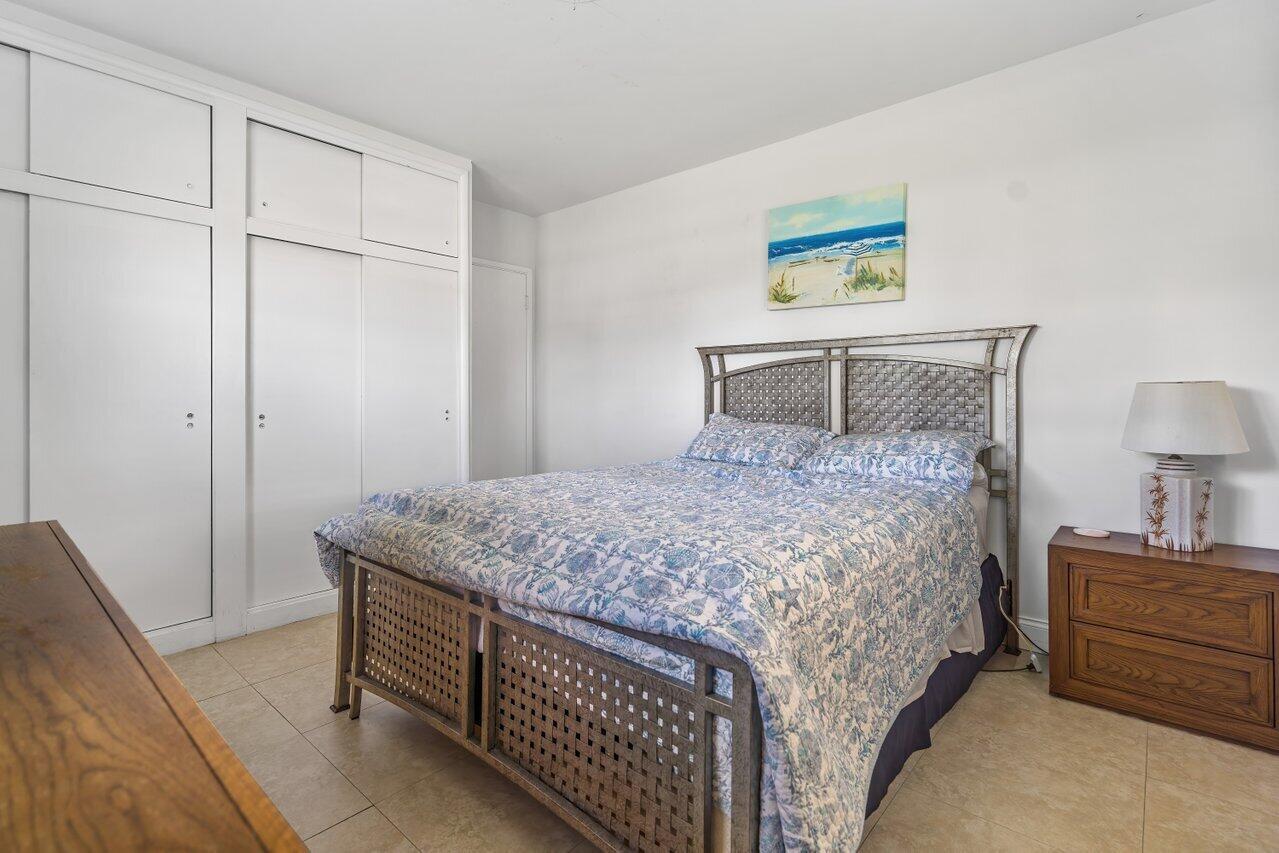 TOWN ACRES - Residential Income