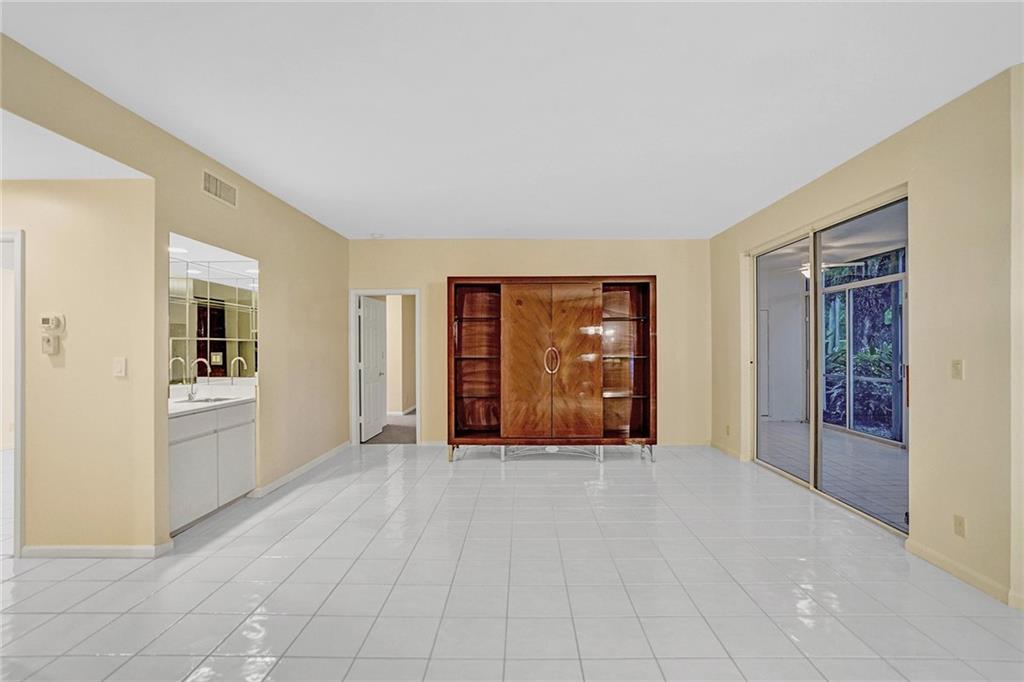 PALM AIRE - Residential