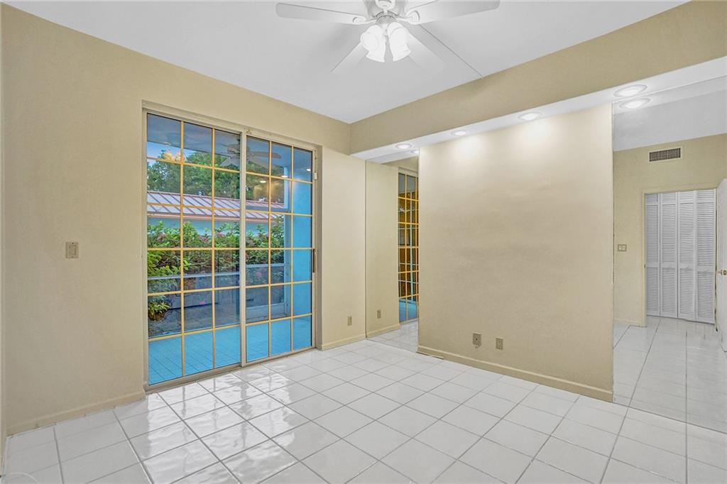 PALM AIRE - Residential