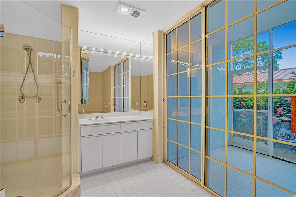 PALM AIRE - Residential