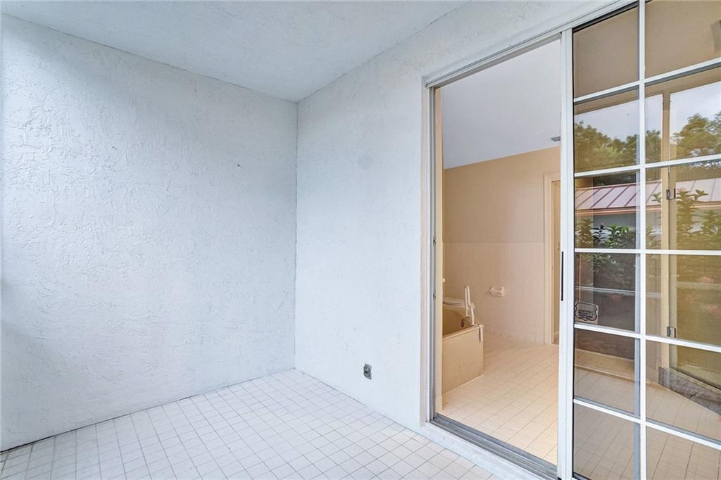 PALM AIRE - Residential