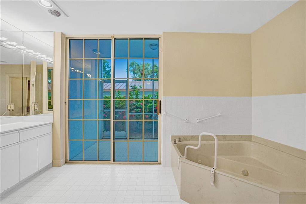 PALM AIRE - Residential