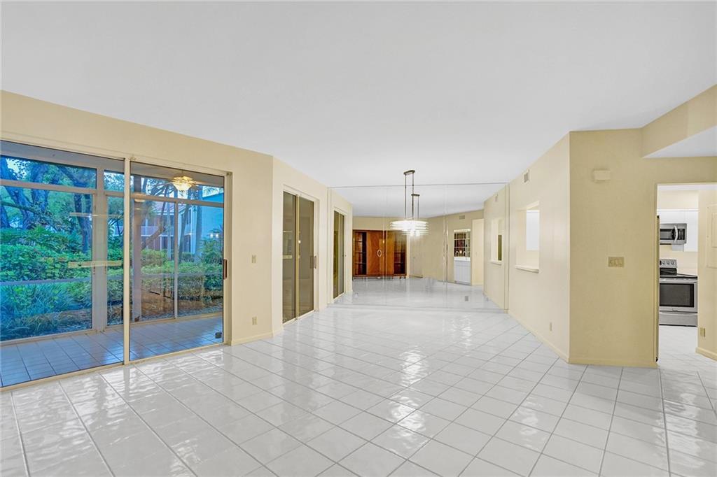 PALM AIRE - Residential