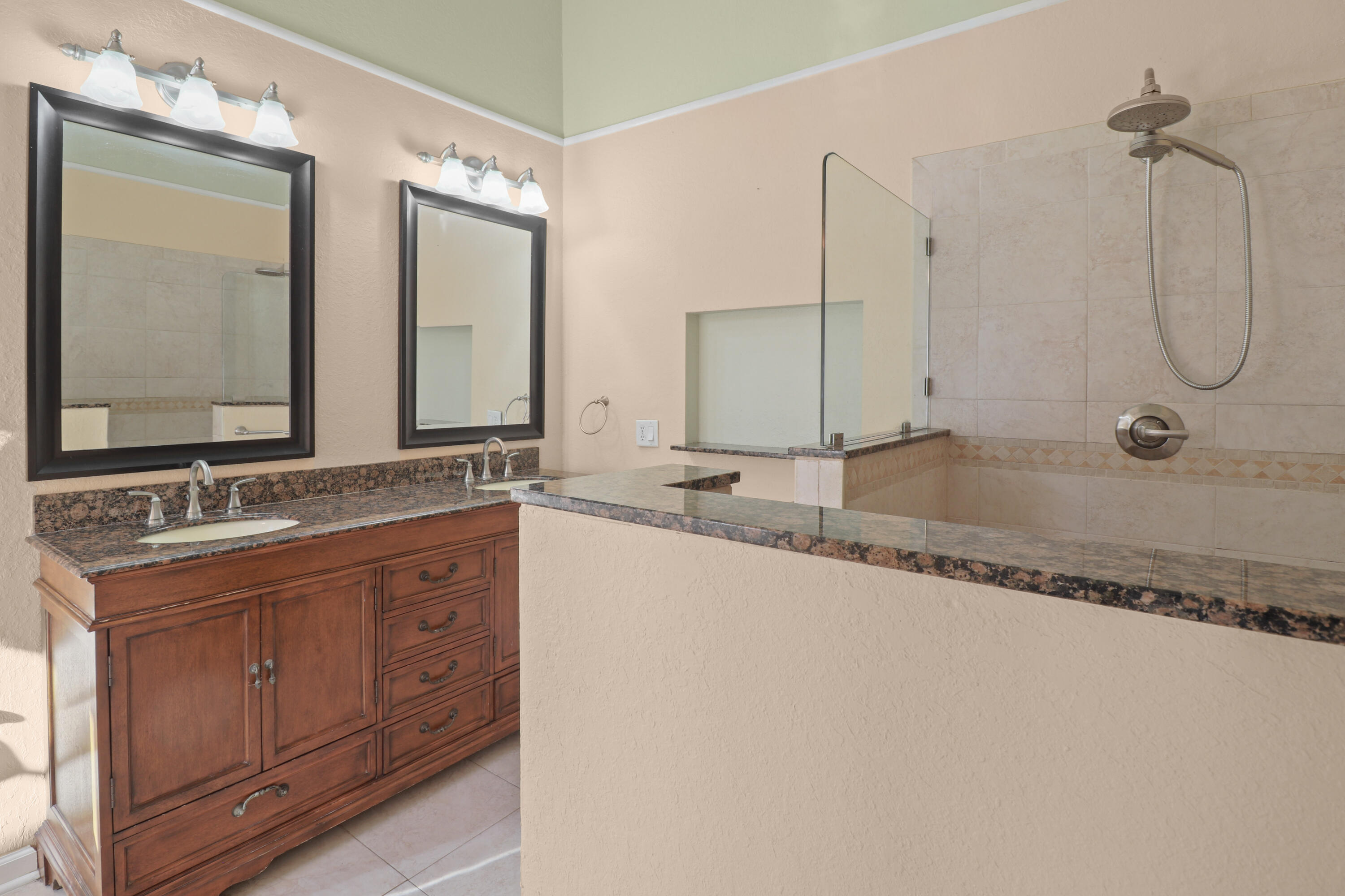 PORT ST LUCIE SECTION 26 - Residential Lease