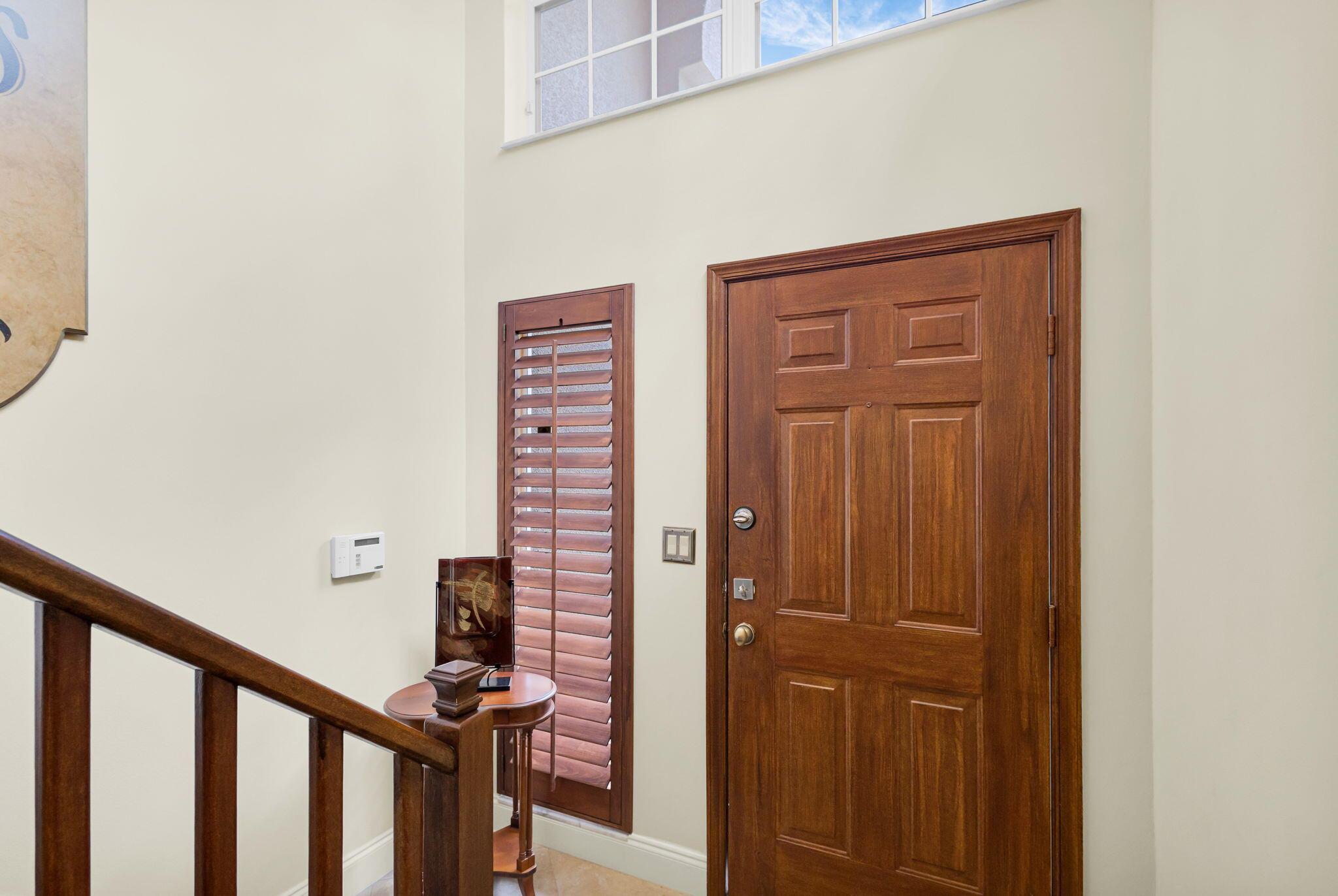 LEGENDS CONDO - Residential