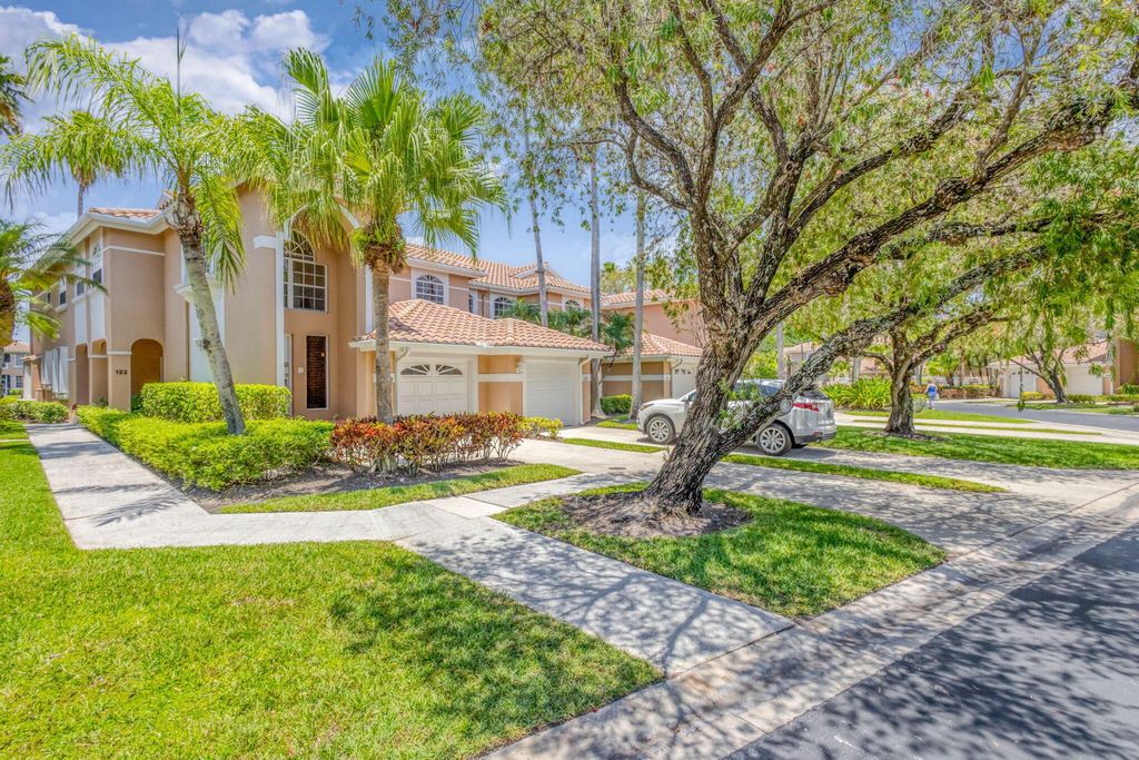 Photo of 222 Legendary Circle, Palm Beach Gardens, FL 33418 (MLS # R11132521)