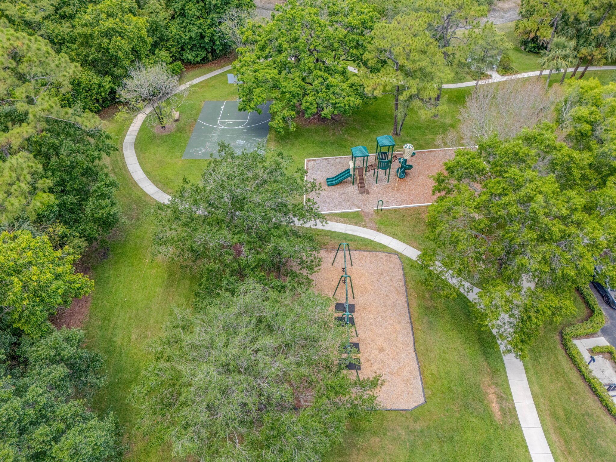 LEGENDS CONDO - Residential