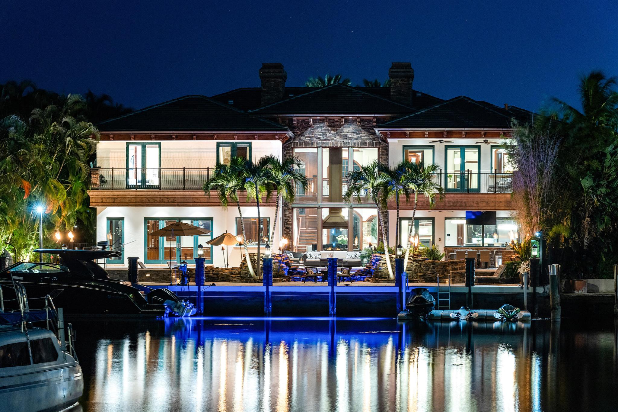 LIGHTHOUSE POINT - Residential