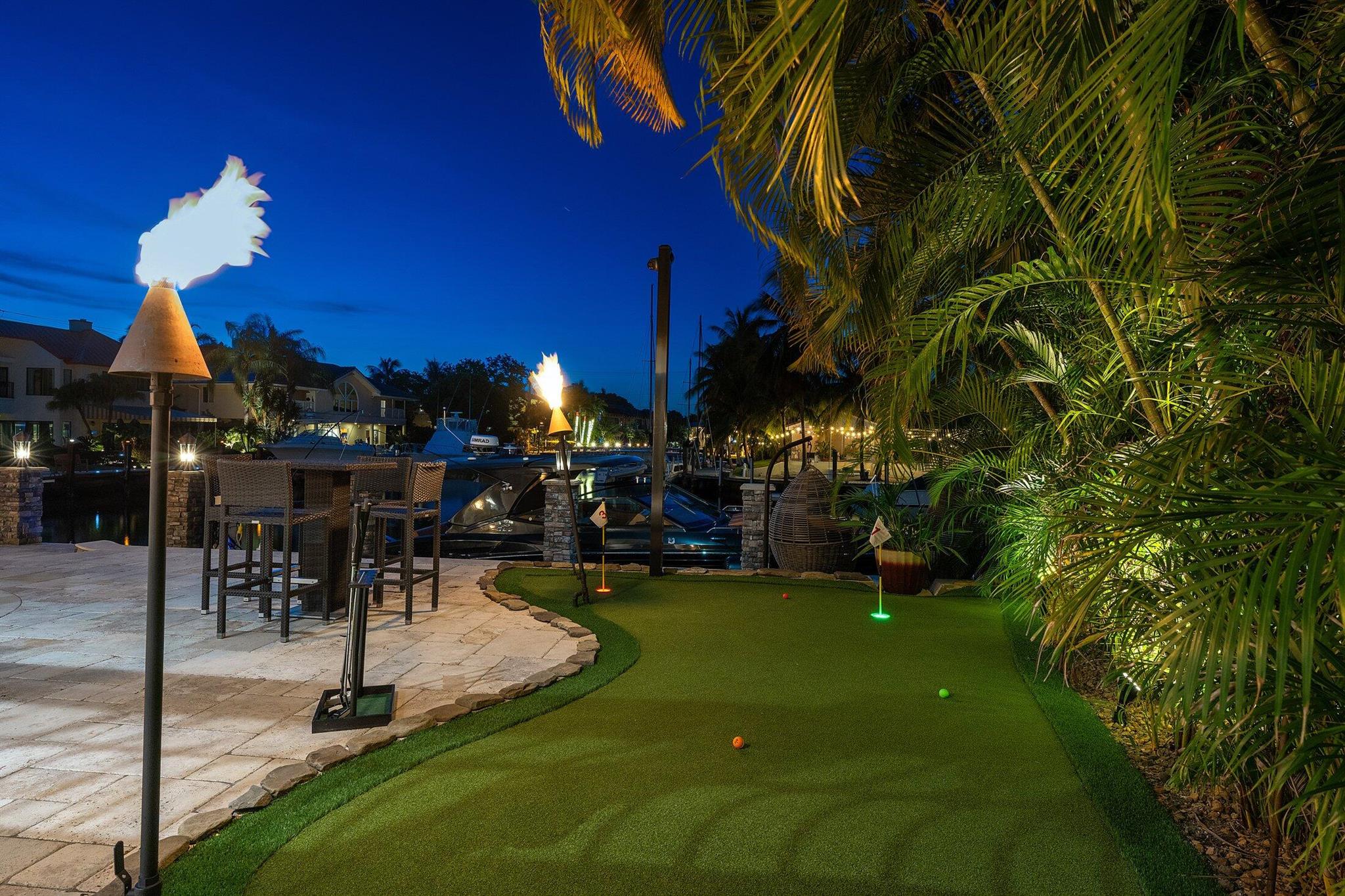 LIGHTHOUSE POINT - Residential