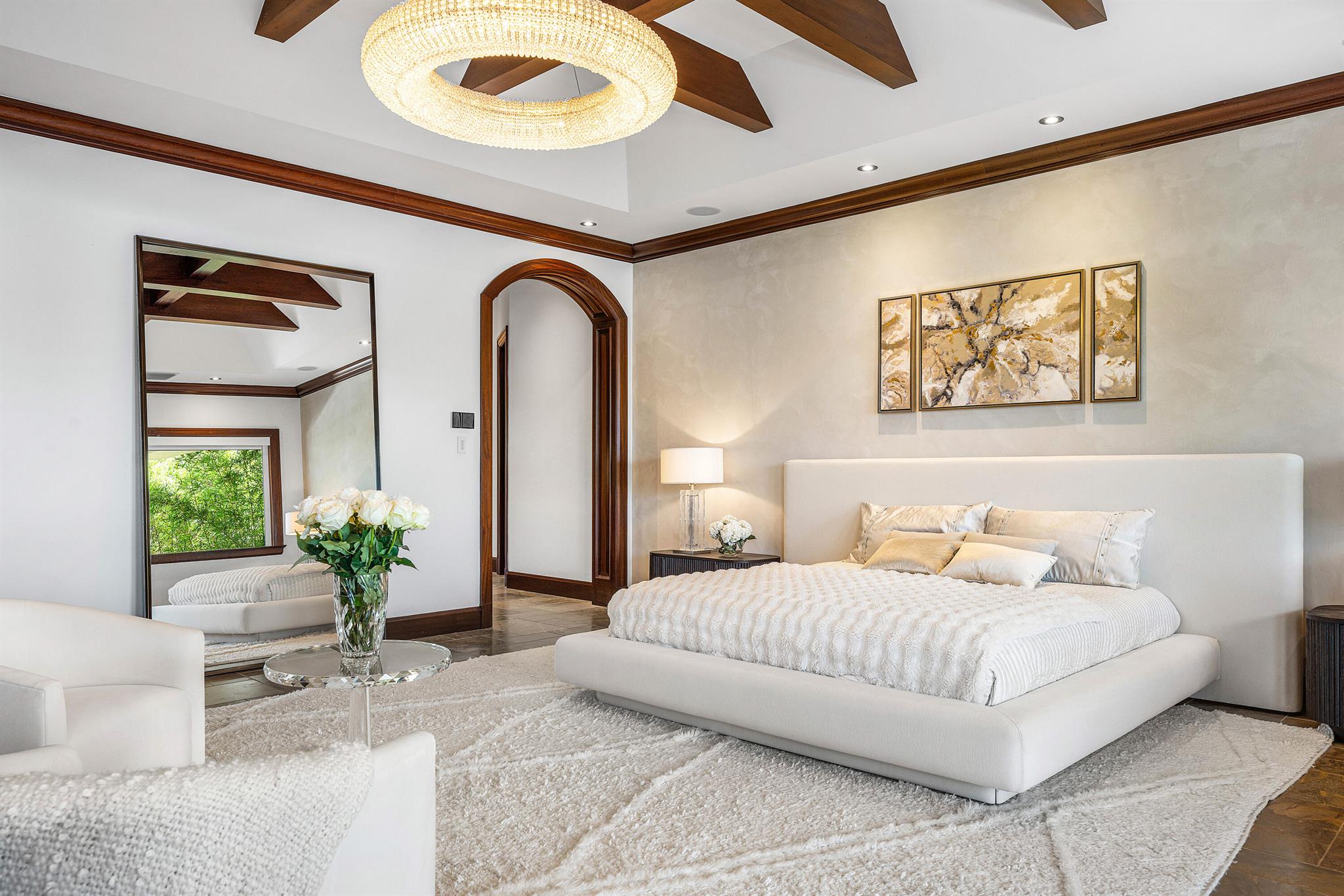 LIGHTHOUSE POINT - Residential