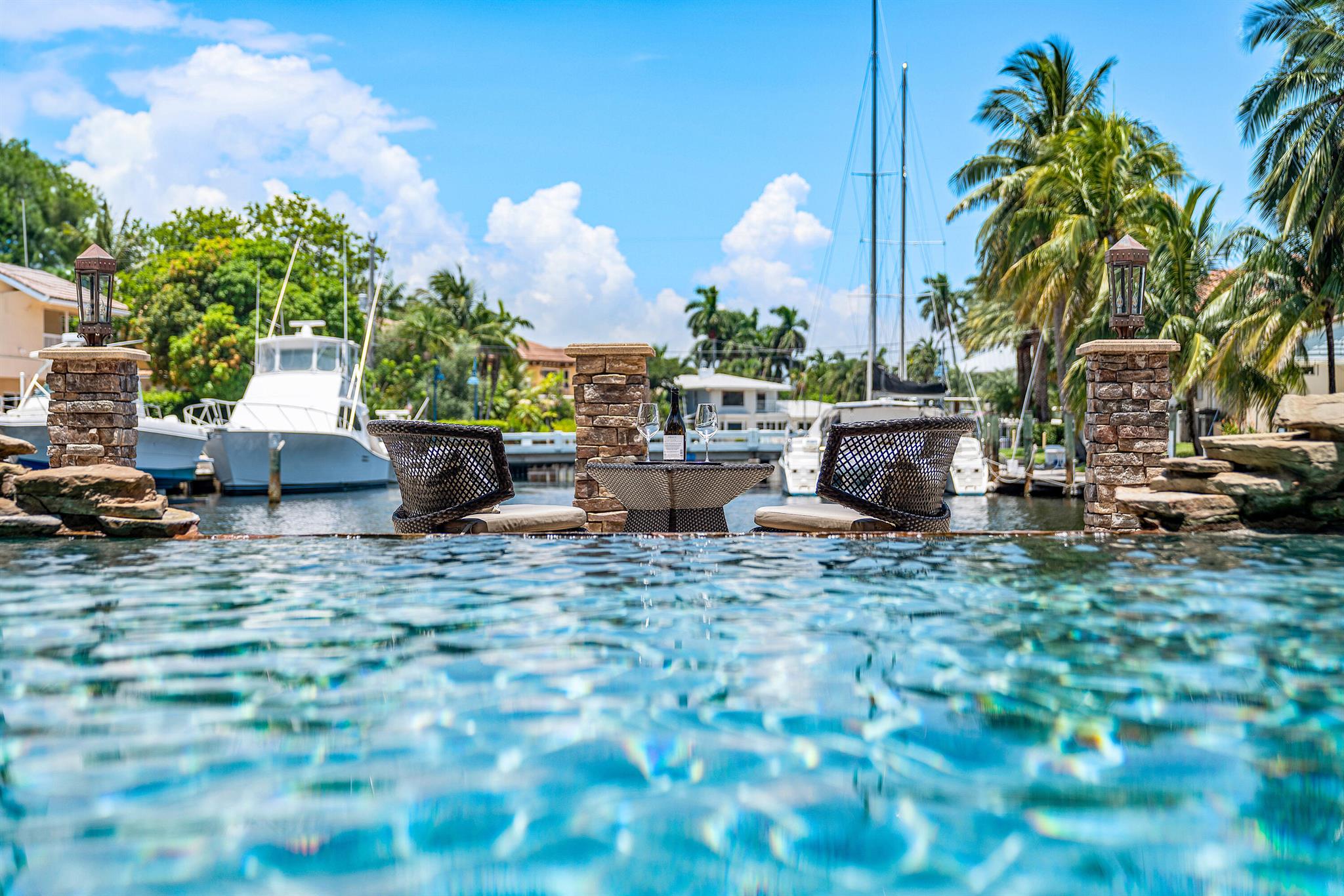 LIGHTHOUSE POINT - Residential