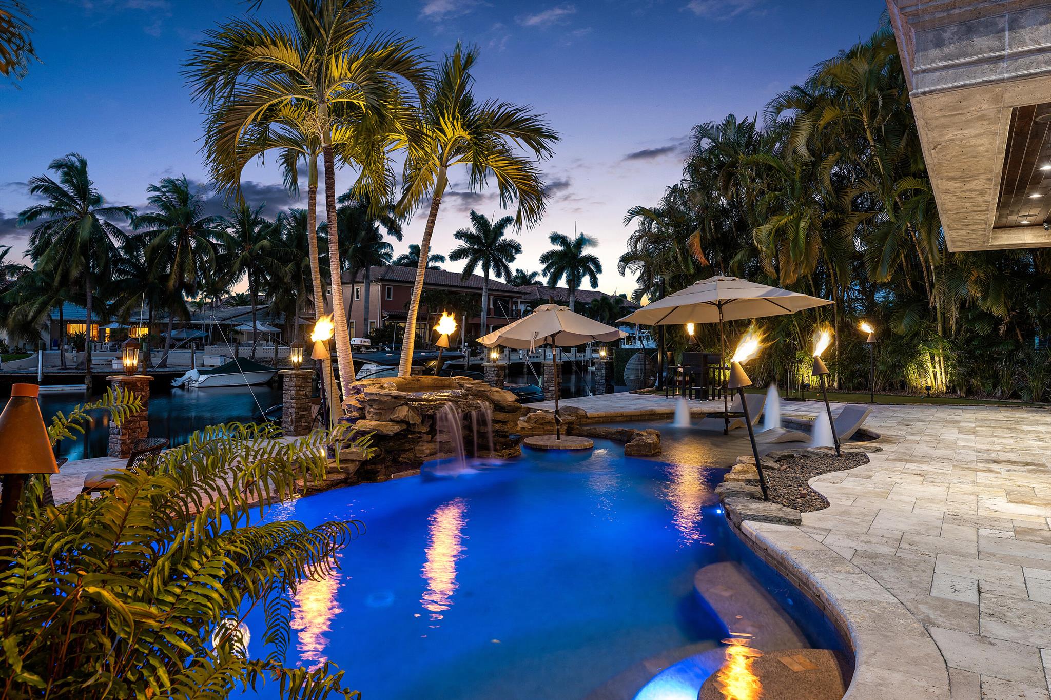 LIGHTHOUSE POINT - Residential