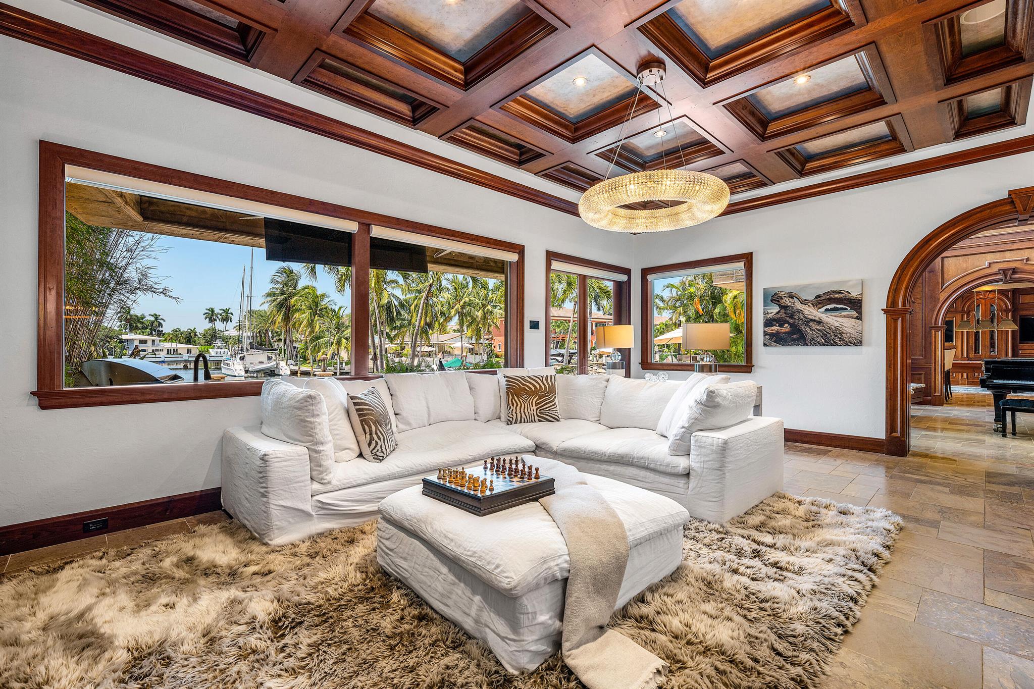 LIGHTHOUSE POINT - Residential