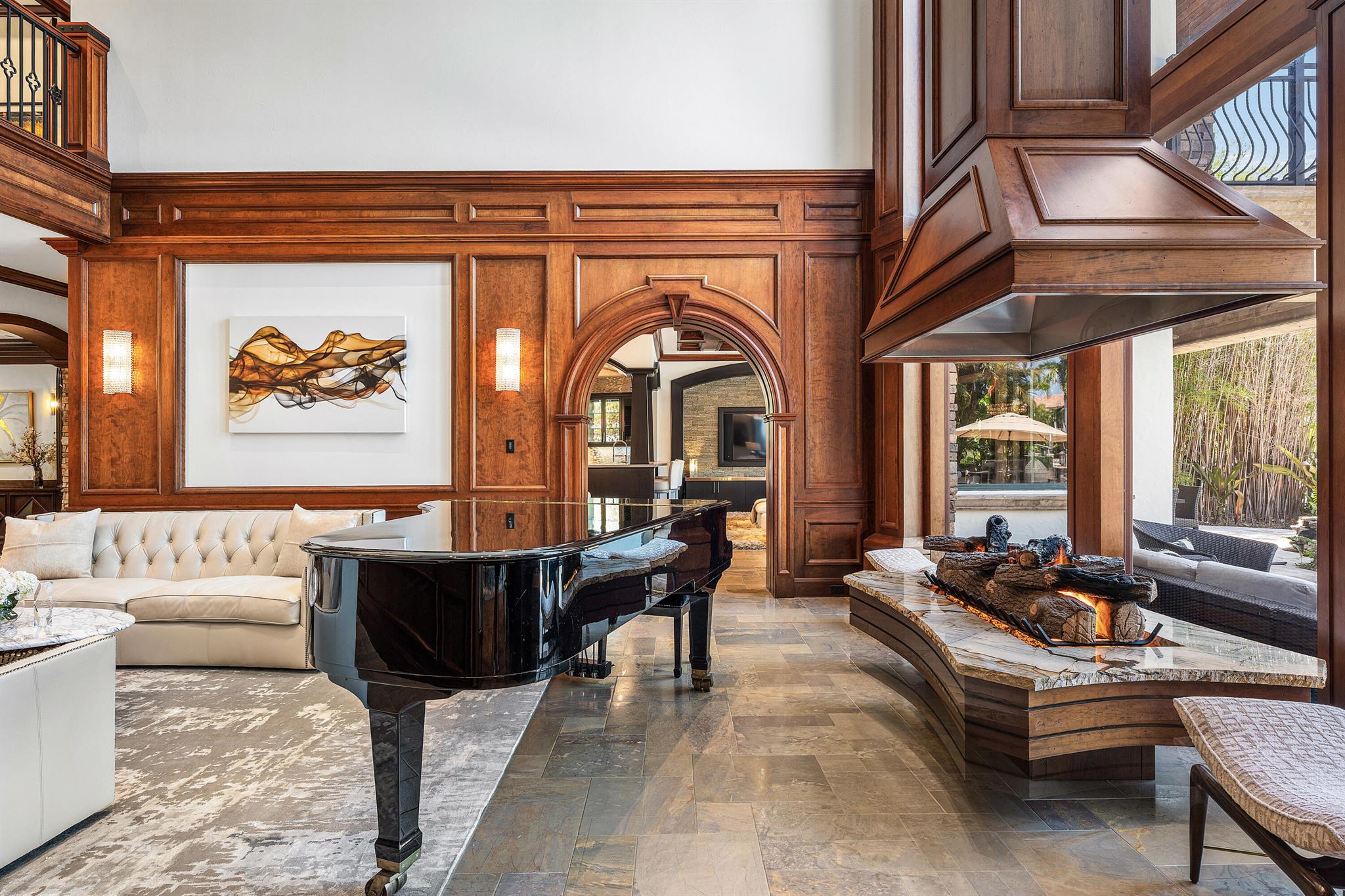 LIGHTHOUSE POINT - Residential