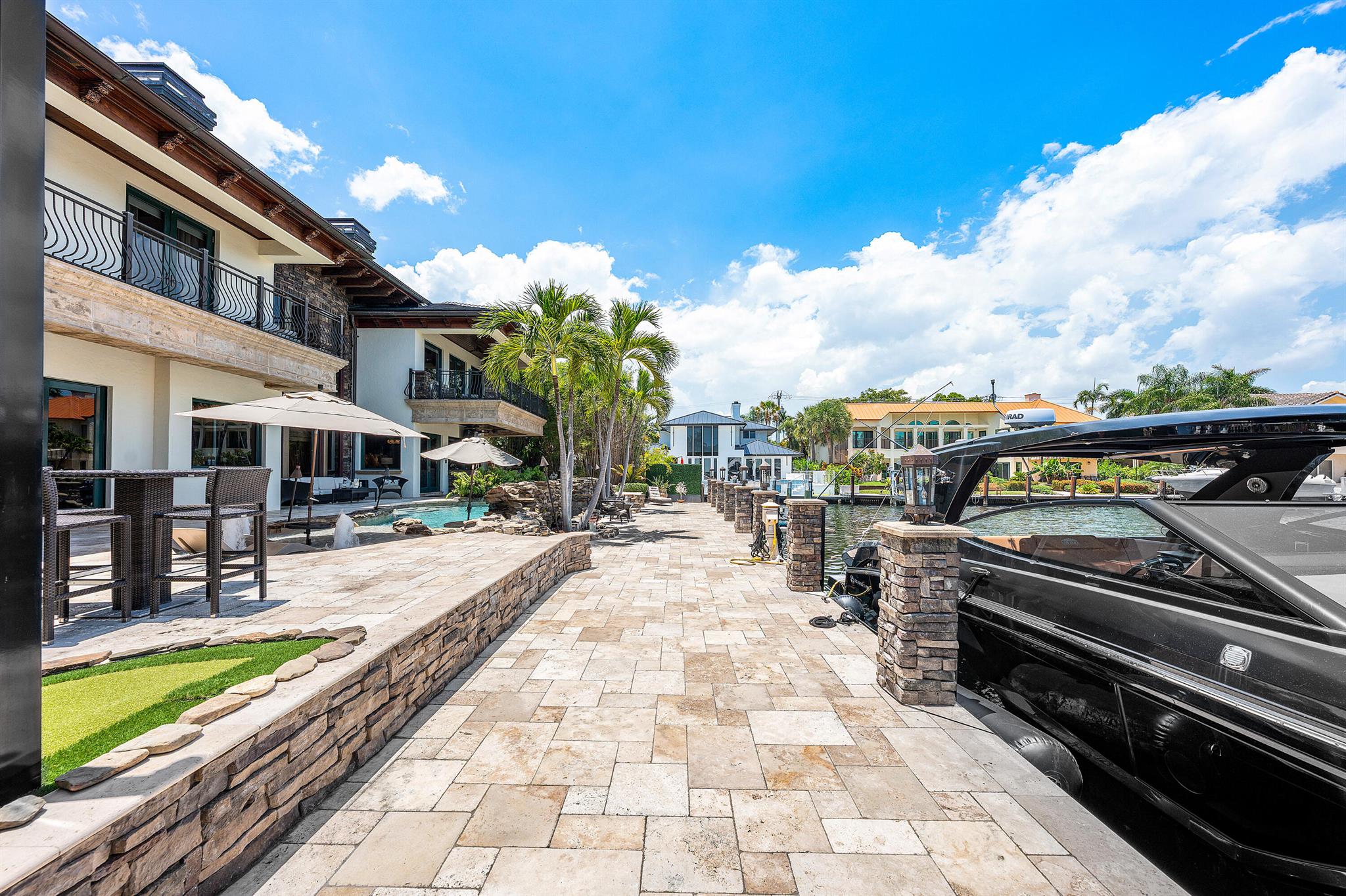 LIGHTHOUSE POINT - Residential