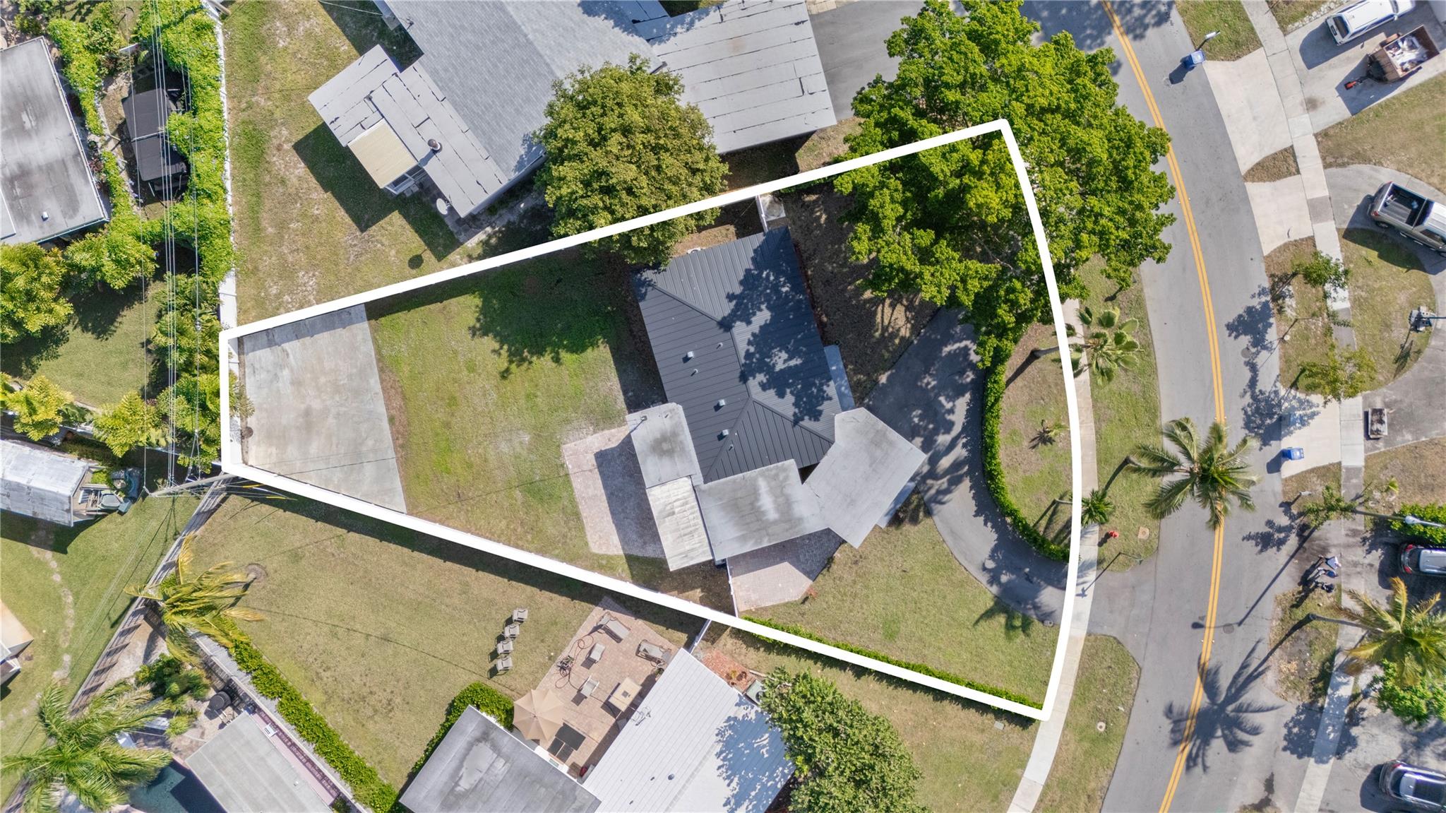 LYONS PARK FIRST ADD - Residential Lease