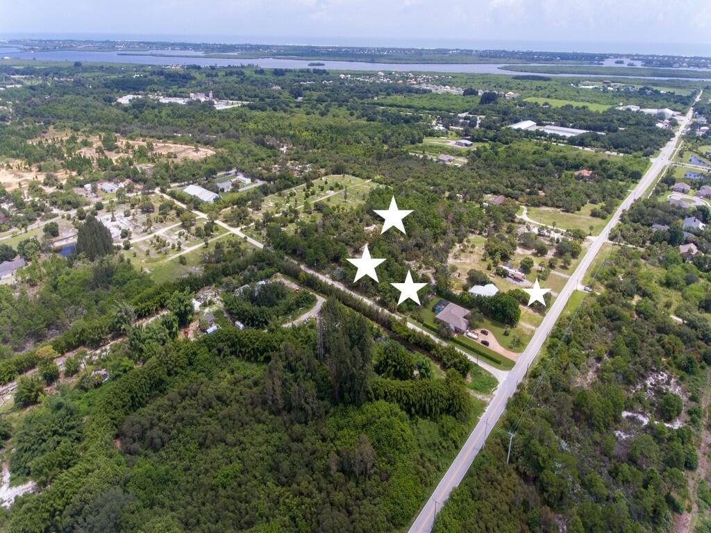 7000 44th Court, Vero Beach, FL, 32967/$225,000 4 7000 44th Court