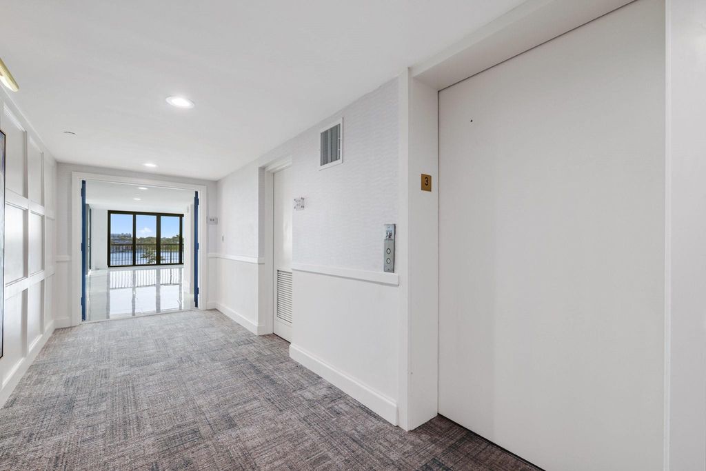 Photo of 19670 Beach Road #314, Jupiter, FL 33469 (MLS # F10541024)