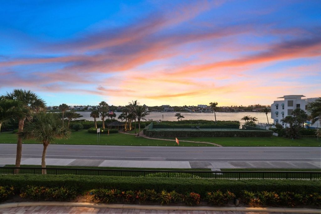 Photo of 19670 Beach Road #314, Jupiter, FL 33469 (MLS # F10541024)