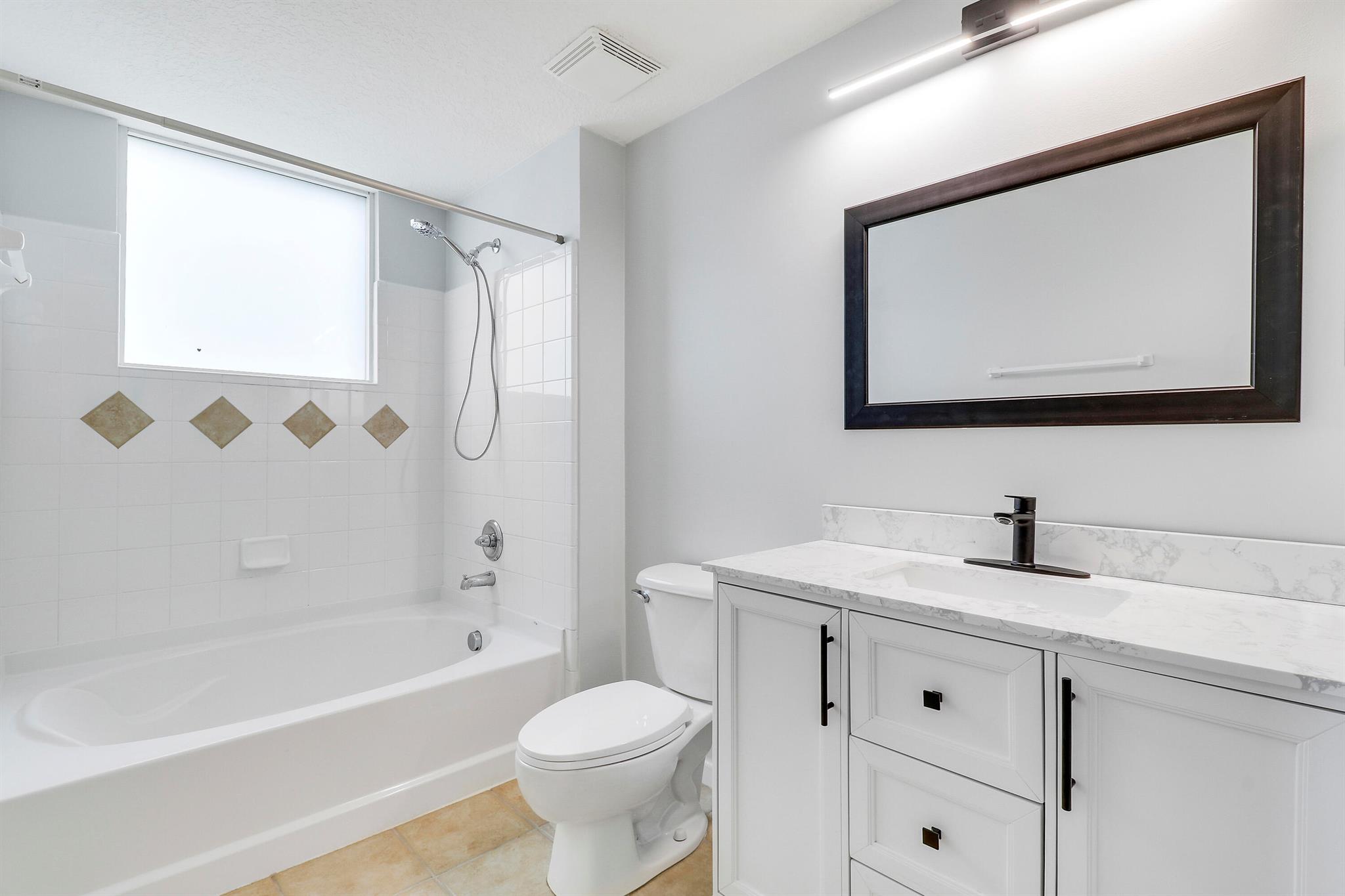 FIORE AT THE GARDENS CONDO - Residential Lease