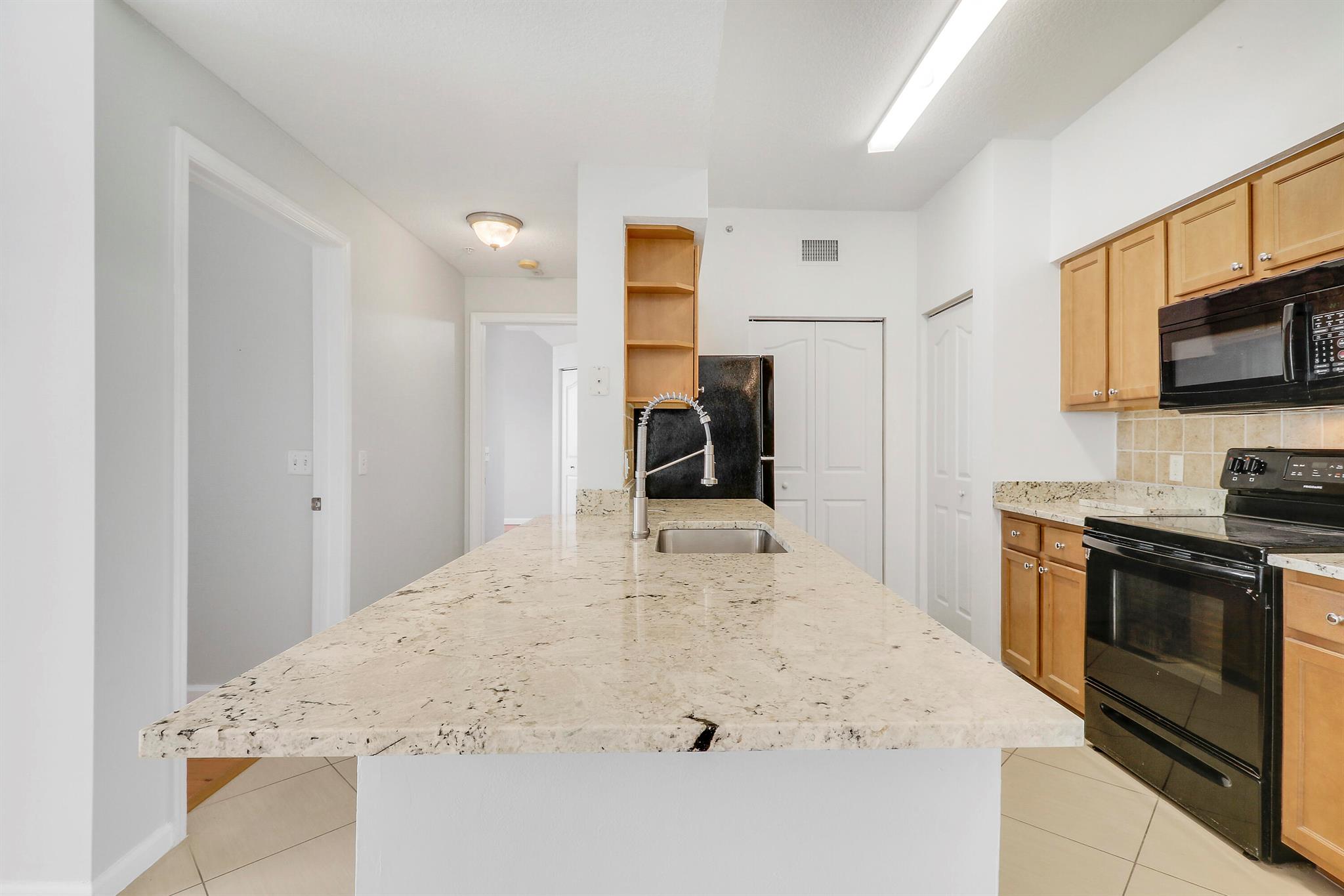 FIORE AT THE GARDENS CONDO - Residential Lease